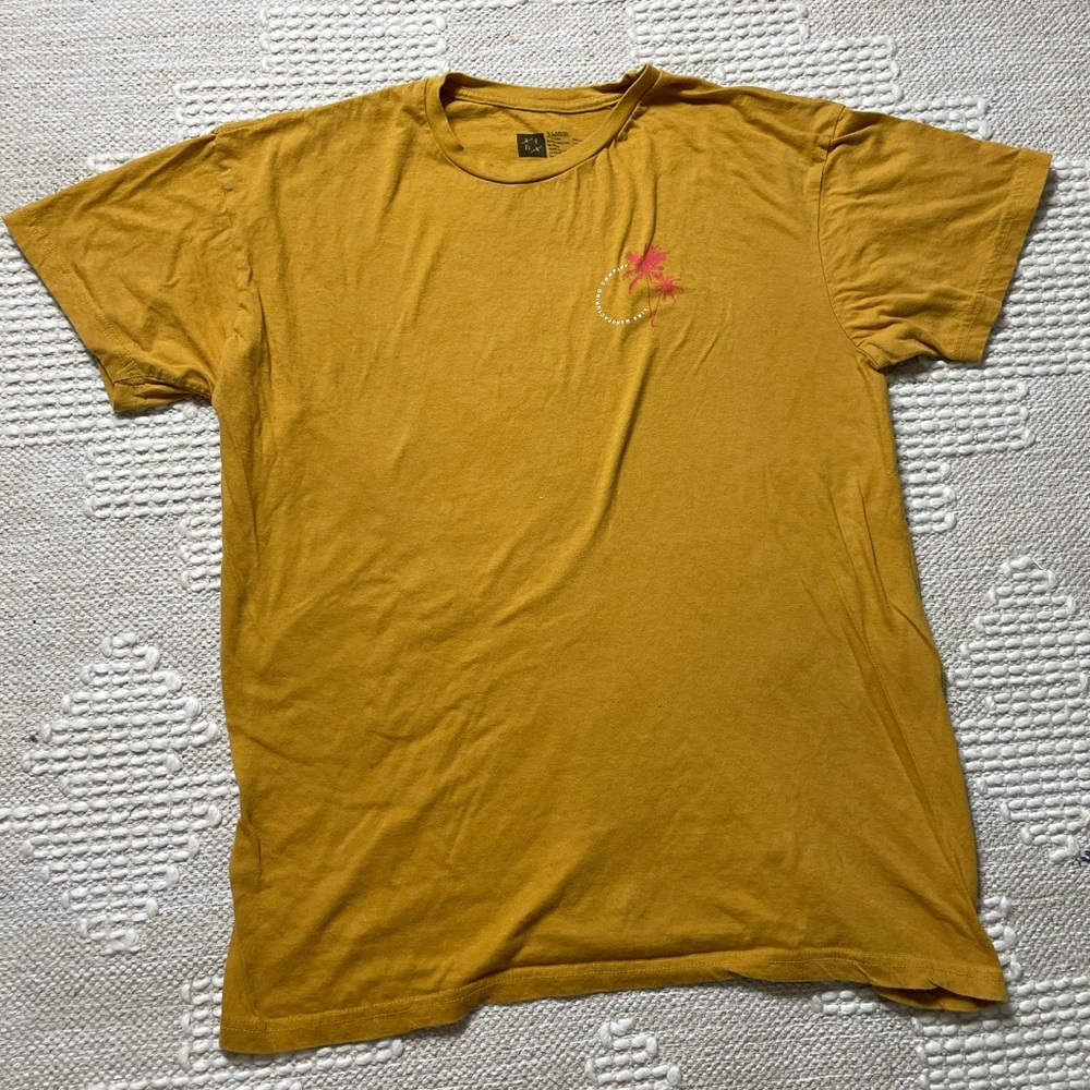 Men’s Mustard Yellow Palm Tee Shirt Size XL
